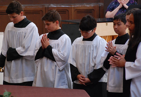 altar servers.JPG