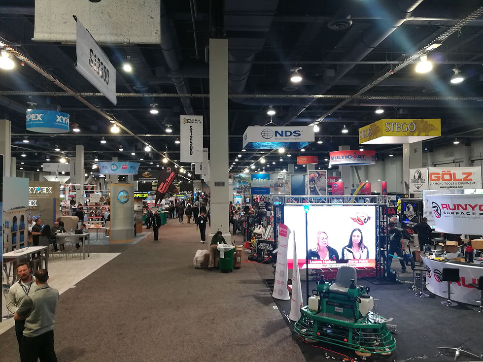 Exposición de maquinaria feria de construcción WOC USA