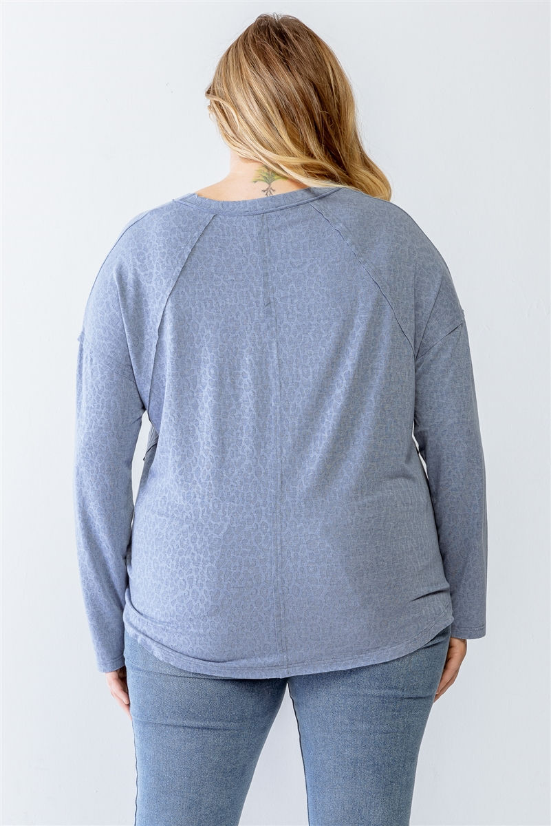 Thumbnail: Plus Leopard Print V-neck Long Sleeve Top