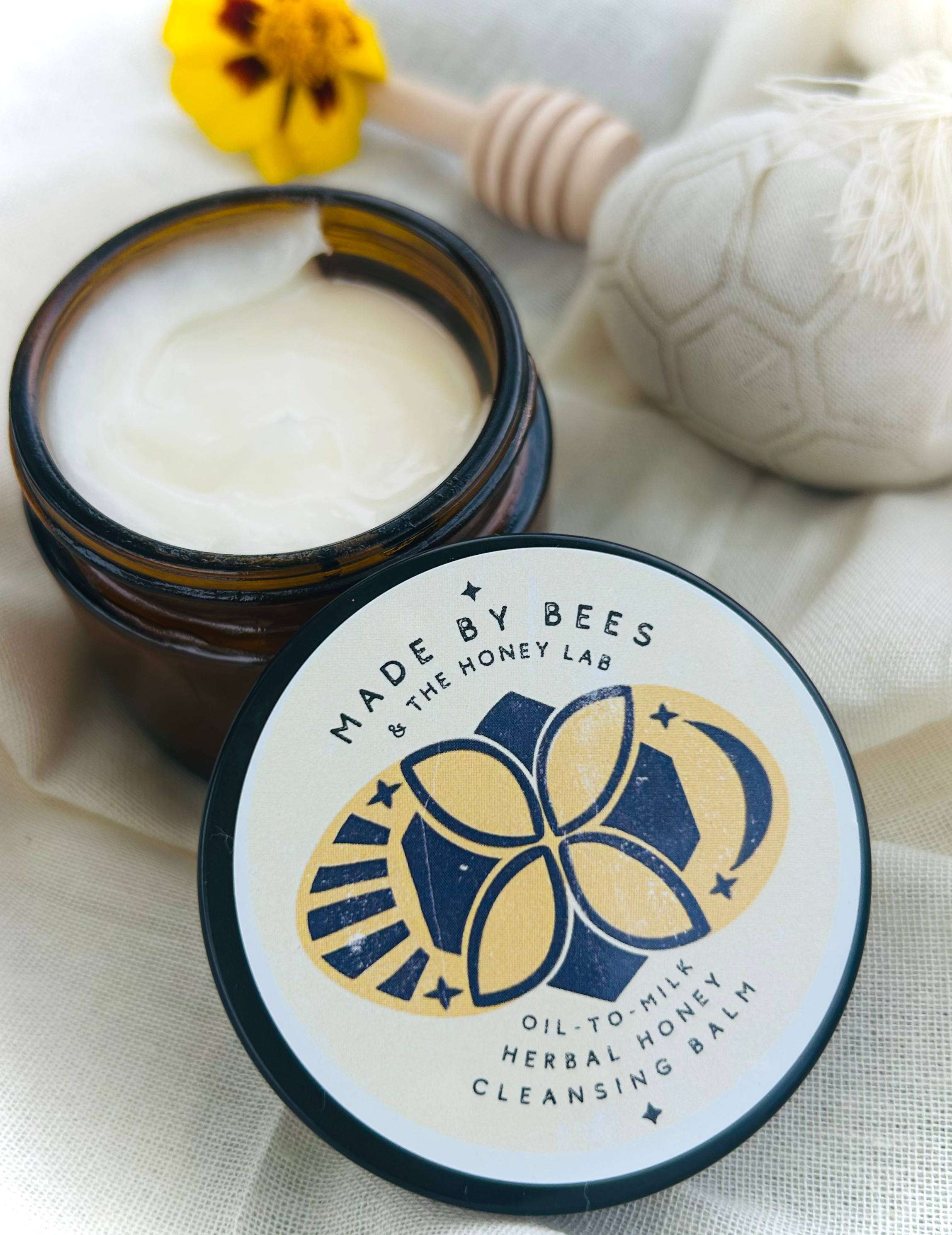 Oil-to-Milk Herbal Honey Melting cleansing balm 2oz jar