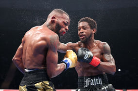 Keyshawn Davis Returns Home With Decision Win Over Nahir Albright