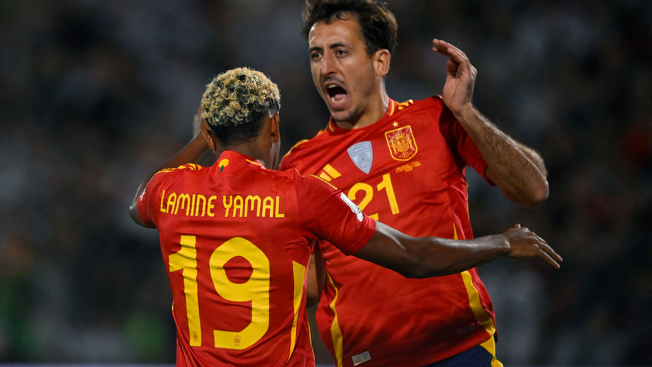 Spain surge back to first place in FIFA/Coca-Cola Men‘s World Ranking amid top 10 shake-up