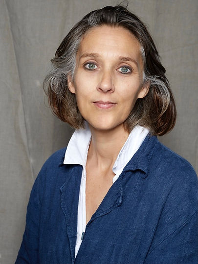ROZ SYMON looking a bit seriousjpeg.jpeg