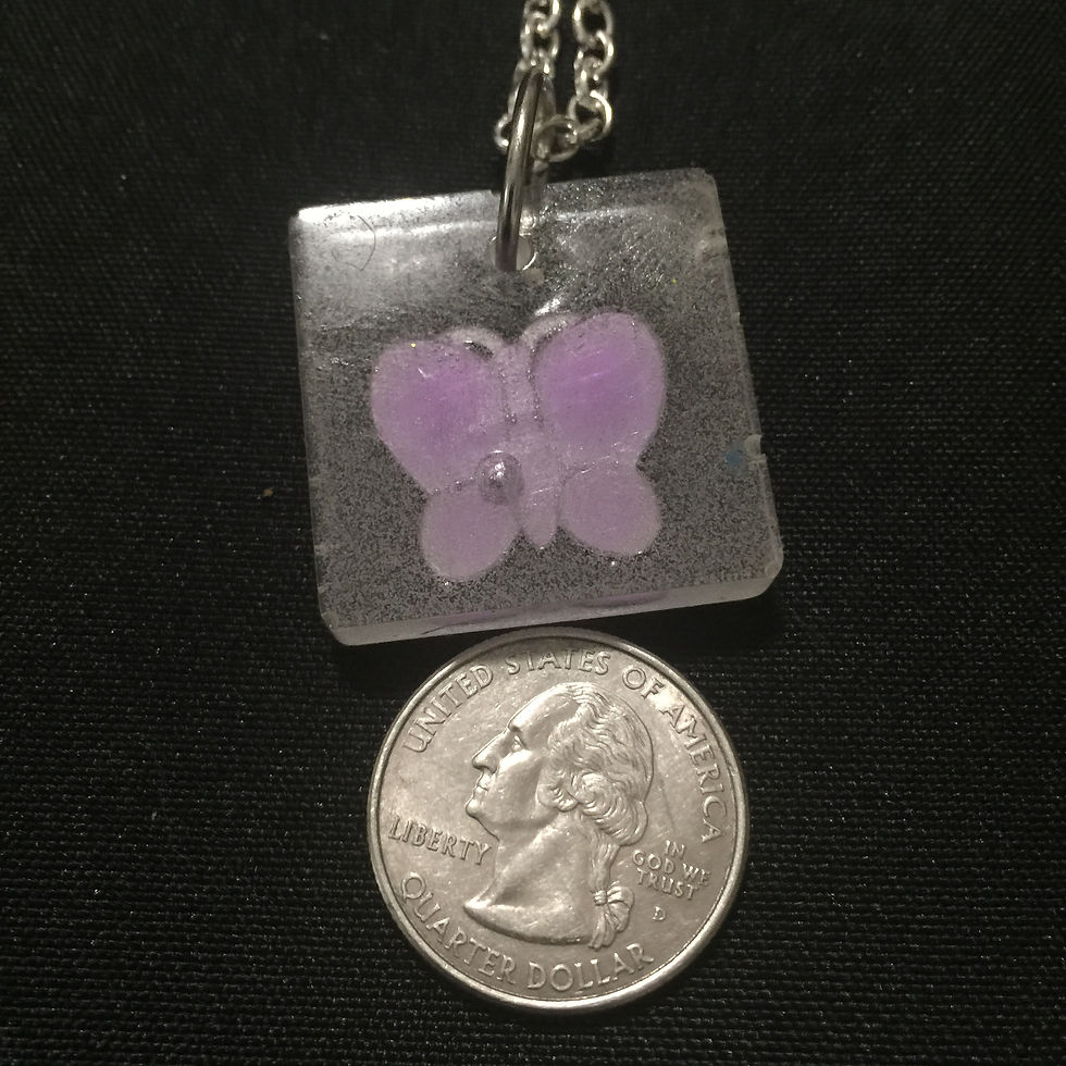 RESIN SQUARE WITH PURPLE BUTTERFLY NECKL