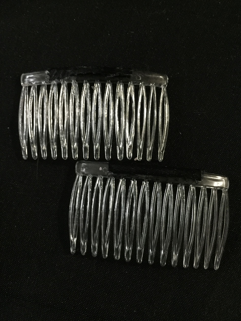 BLACK LACE COMBS (SET OF 2)
