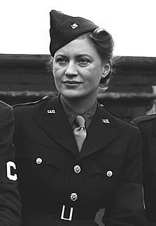 256px-War_correspondents-Lee-Miller.jpg