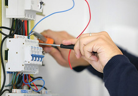 Electrician, mwc electrician, okc electrician, choctaw electrician, edmond electrician, electrical contractor, contractor, lighting, electrical lighting, ceiling fan installation