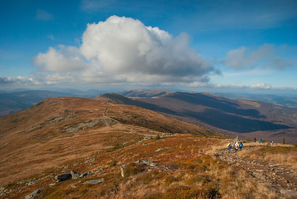 Безкрайній Свидовець із своїми льодовиковими озерами