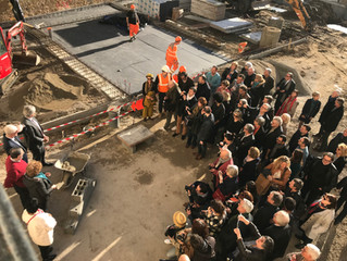 POSE DE LA PREMIÈRE PIERRE !