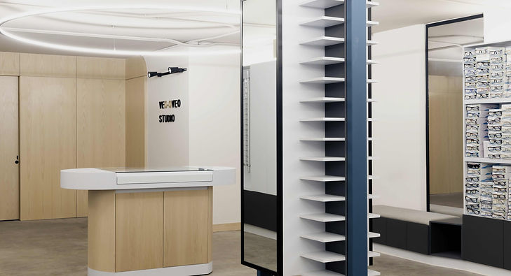 Mobiliario comercial a medida para Veo Veo