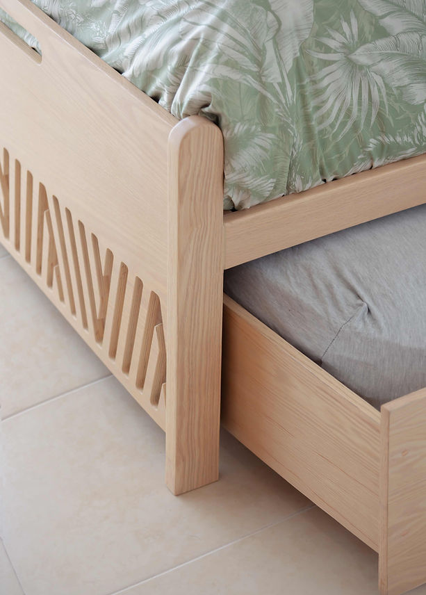 Mobiliario residencial a medida para Aqualina