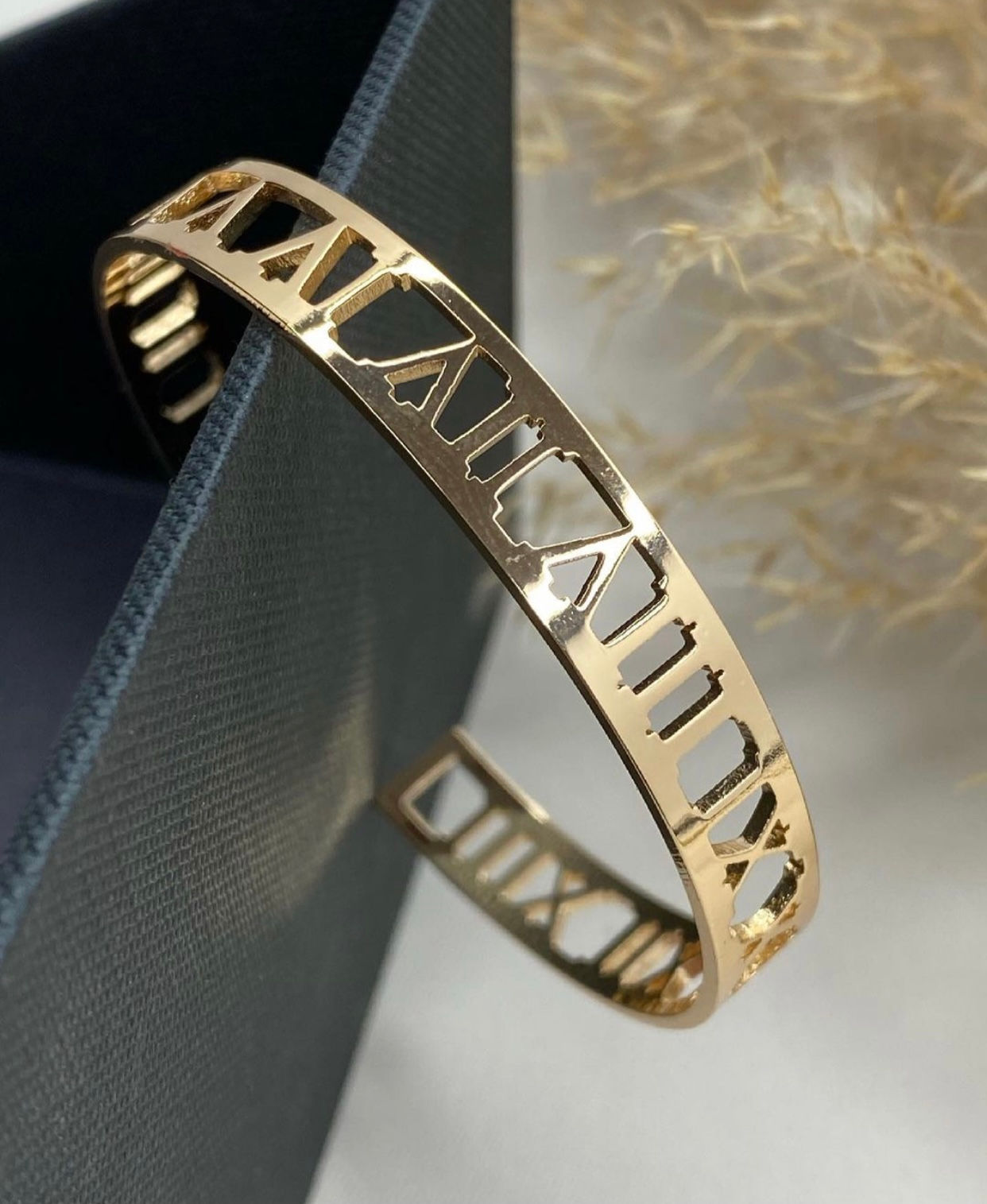 Roma Rakamlı Gold Çelik Bileklik