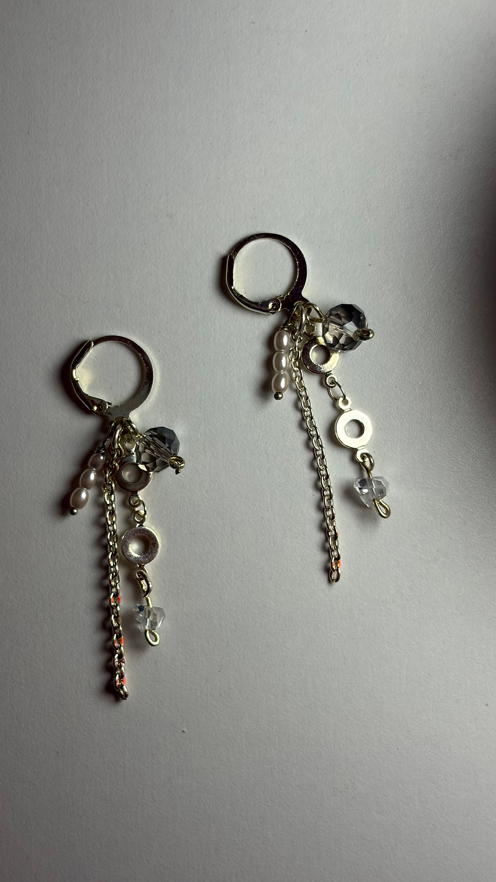 Thumbnail: the Era drop earrings