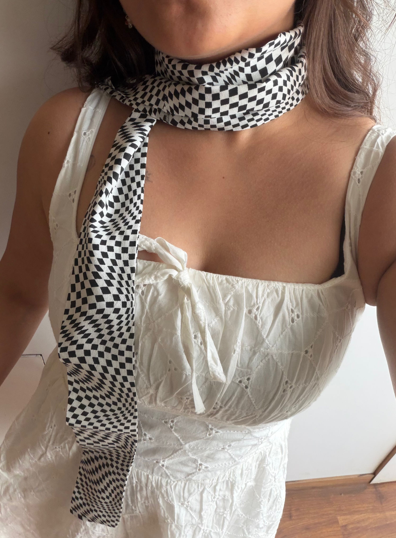 Optical rhythm skinny scarf