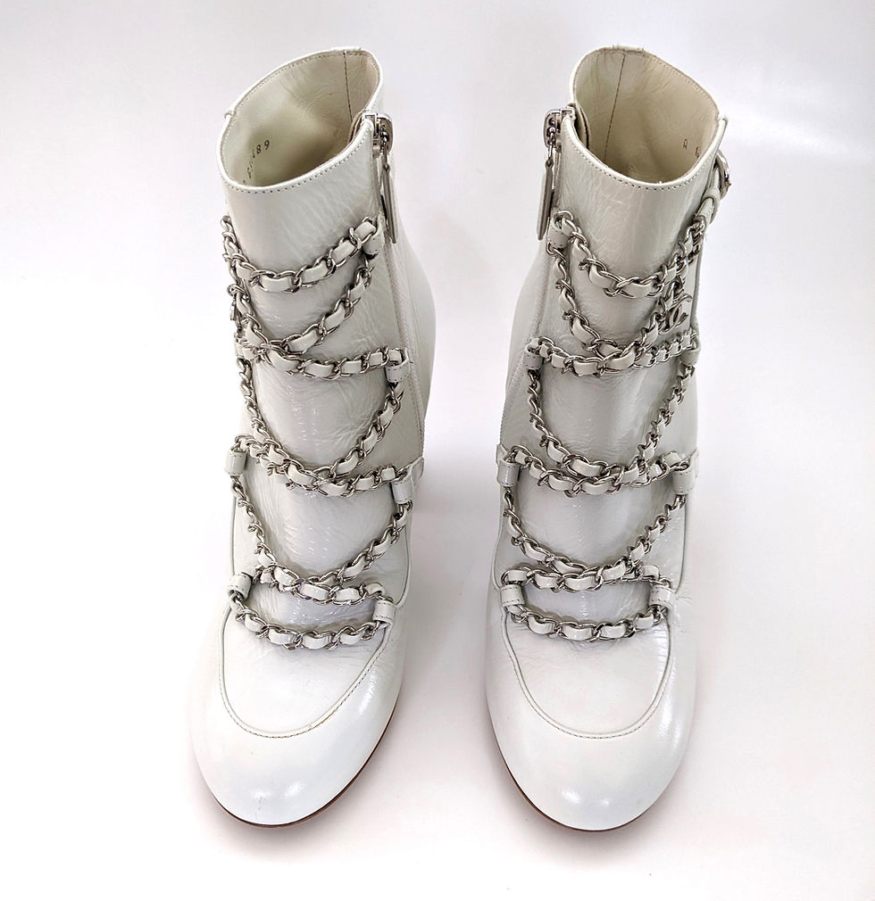 Thumbnail: Chanel White Booties w/ Silver Chain EU 39.5 (US 9)