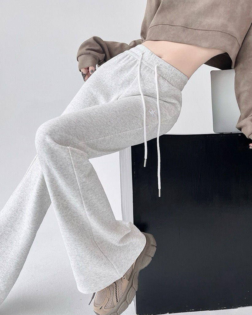 Thumbnail: 【A.L.華棉微喇美腿運動褲】