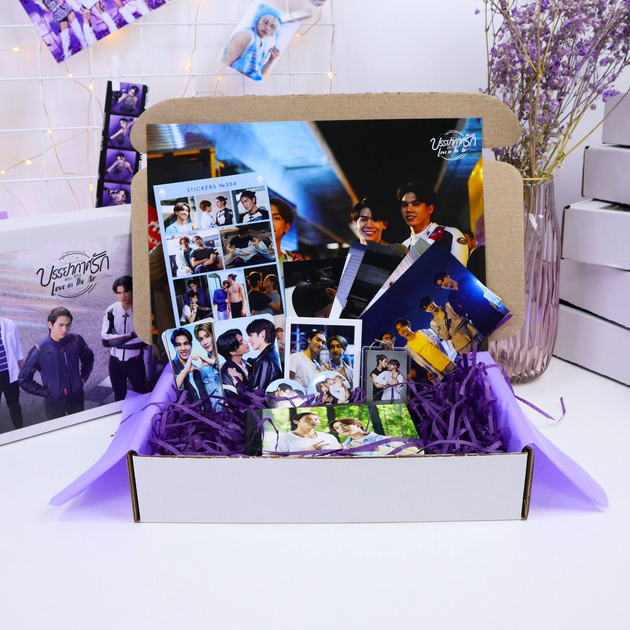 Бокс з лакорном "Кохання навкруги"