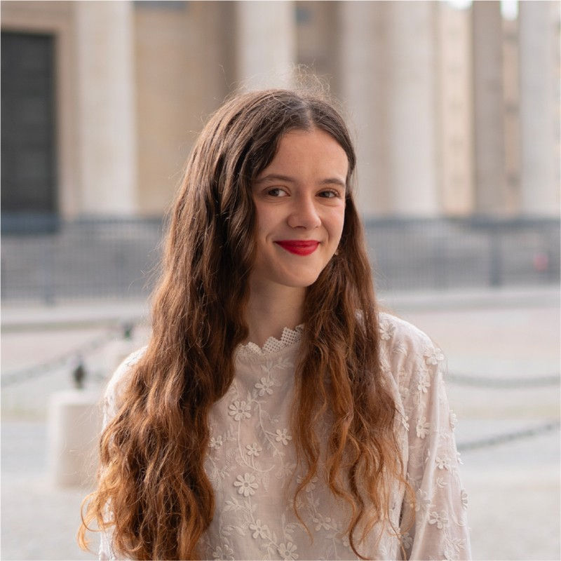 LÉA.jpeg