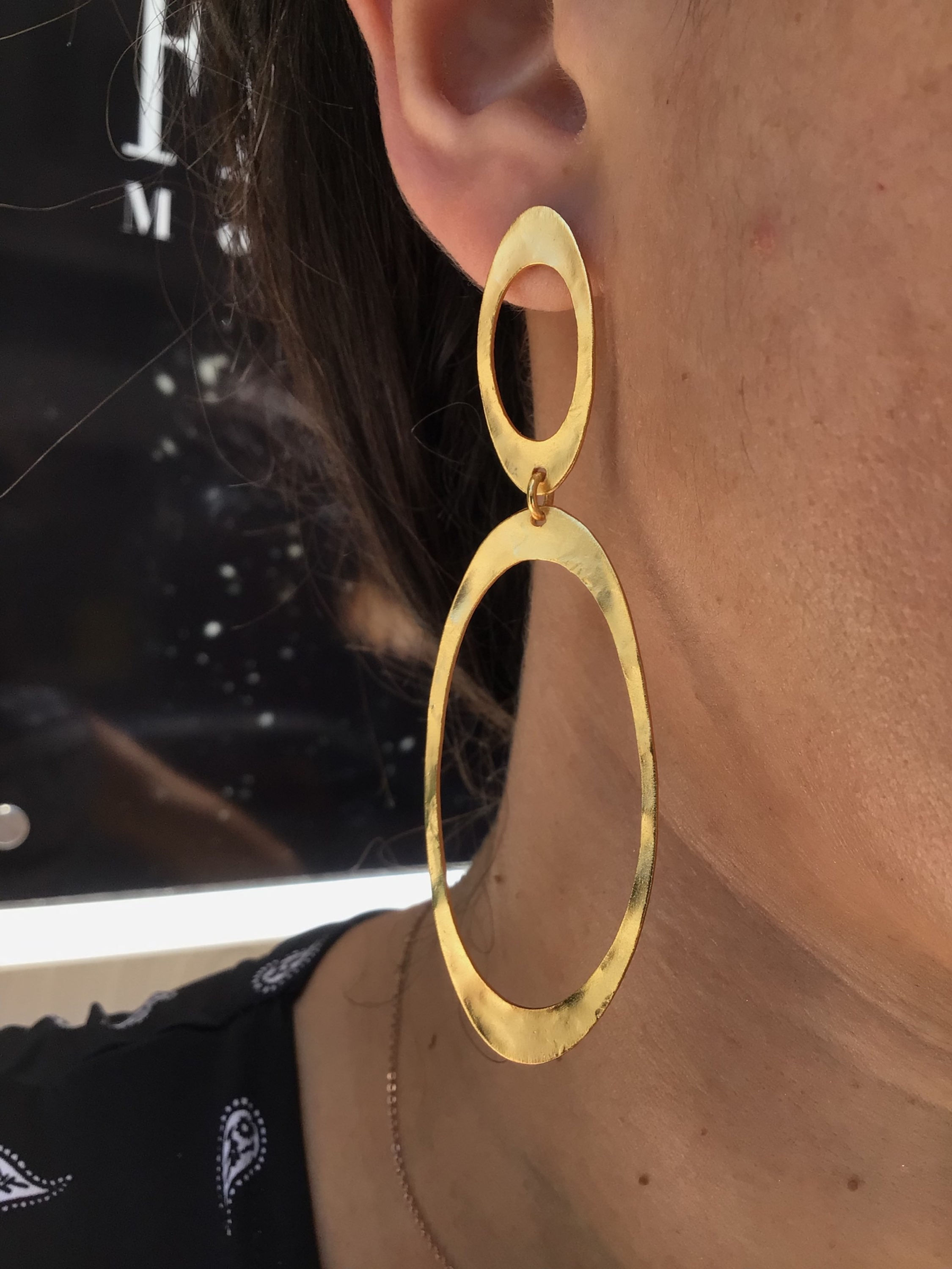 Fe7185 Ατσάλινα σκουλαρίκια με ασύμμετρους κύκλους!