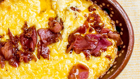 Queso Fundido con Tocino