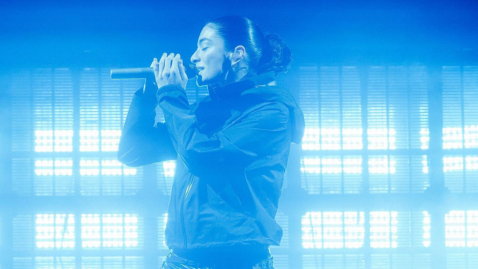 LIVE: FORWARDS presents LORDE