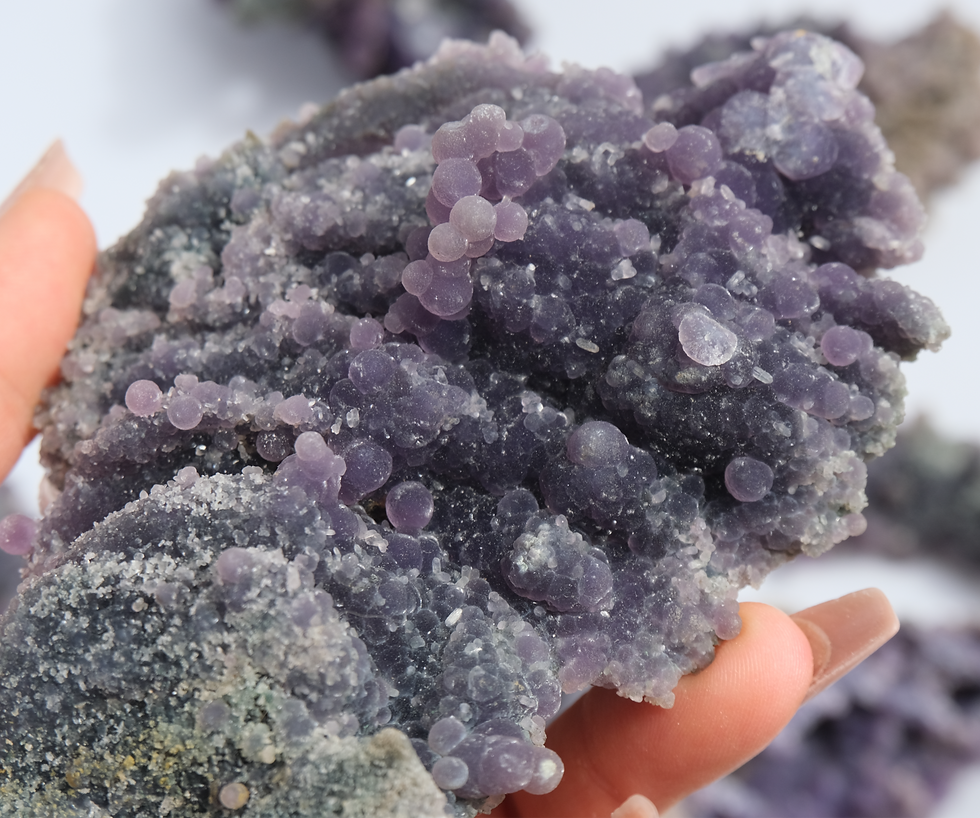 Thumbnail: Grape agate cluster 8
