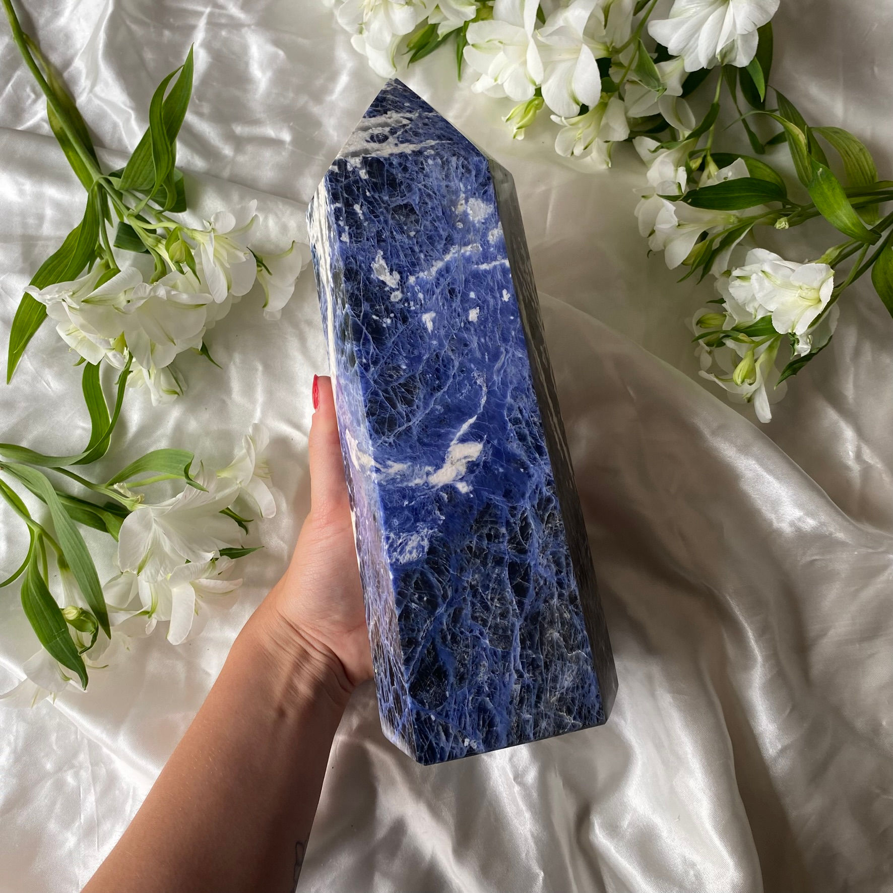 XLarge sodalite point - 3.5kg (imperfect)