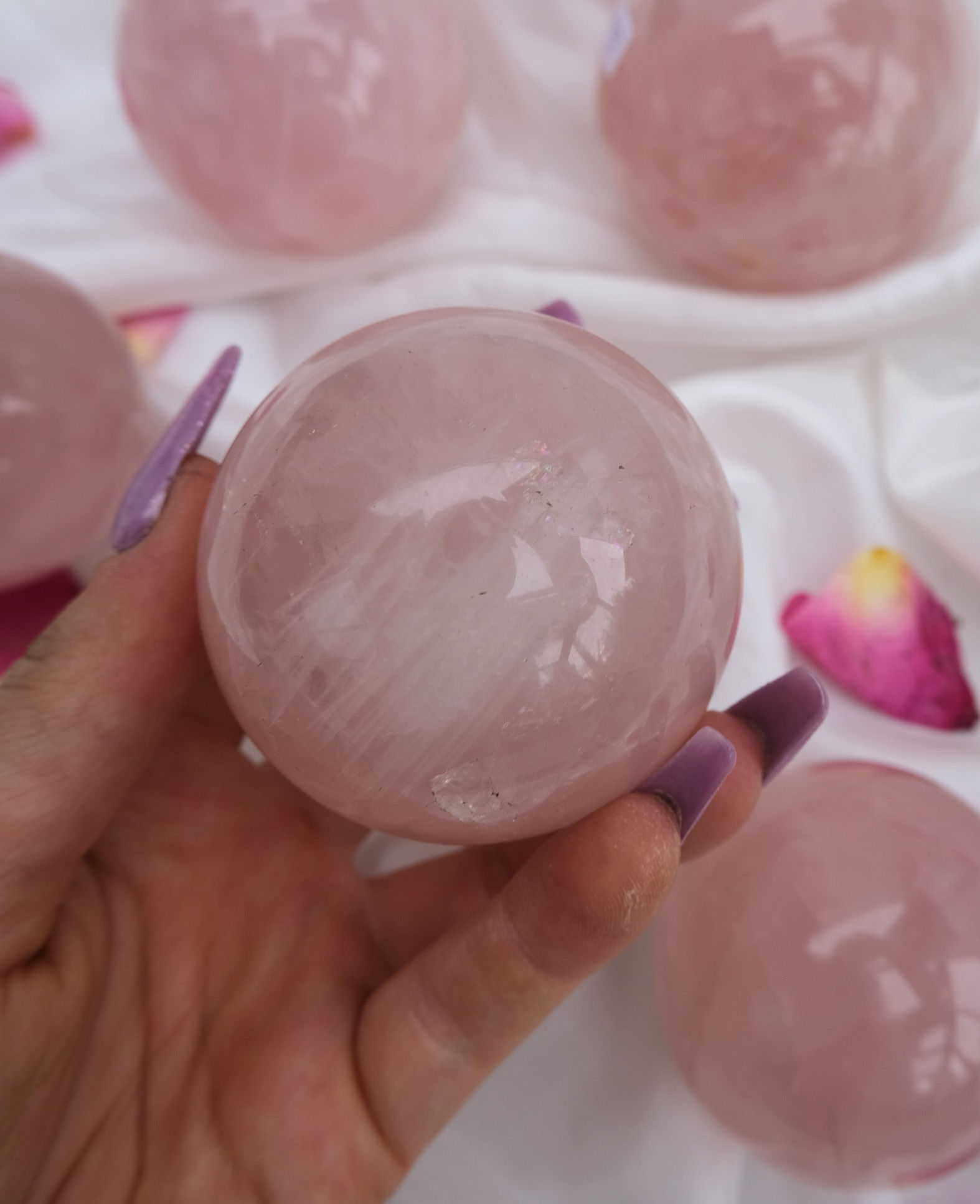 Rose quartz sphere 40a