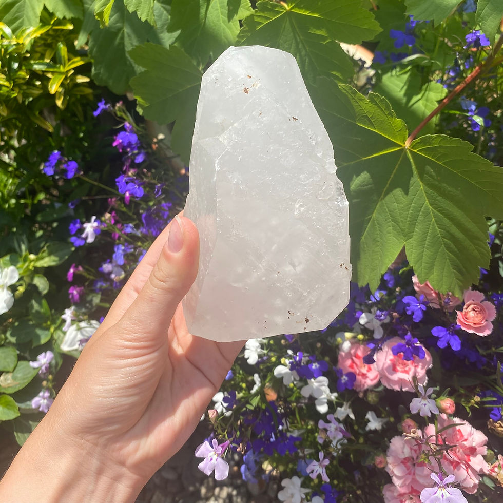 Thumbnail: Large rough quartz point