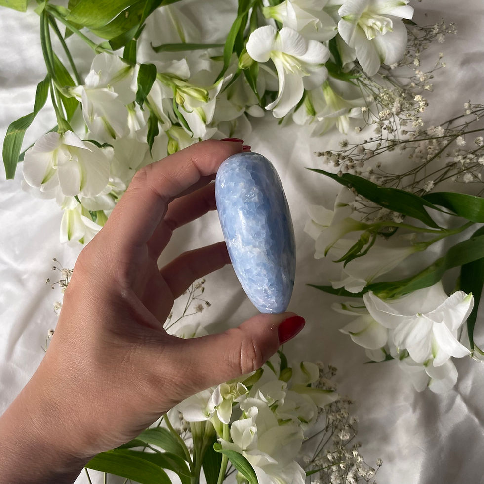 Thumbnail: Large blue calcite heart 32a