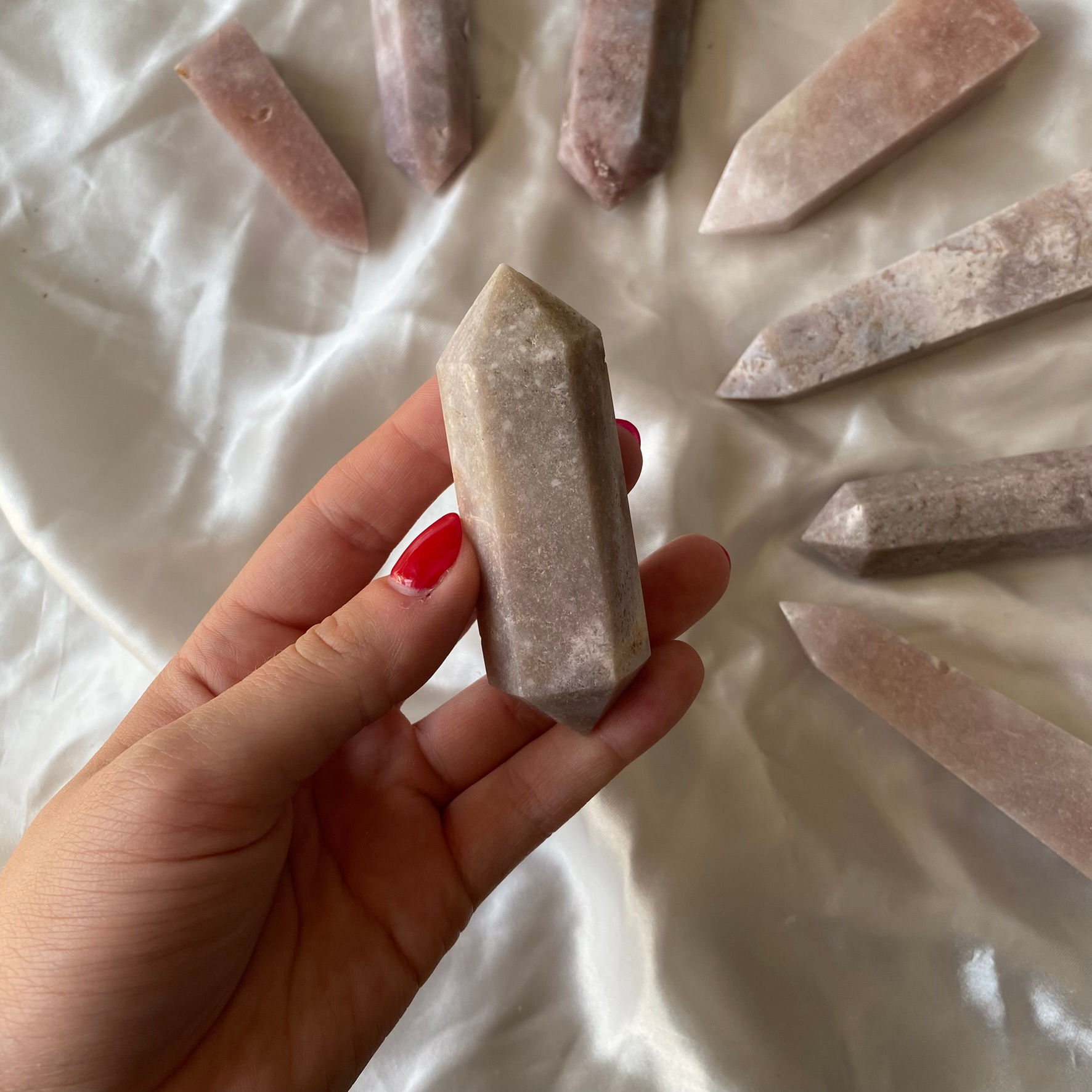 Pink amethyst double terminated point 32c