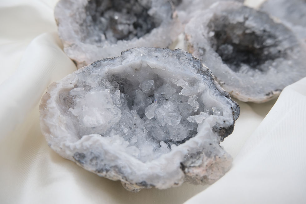 Thumbnail: Large trancas geodes - Chalcedony and quartz