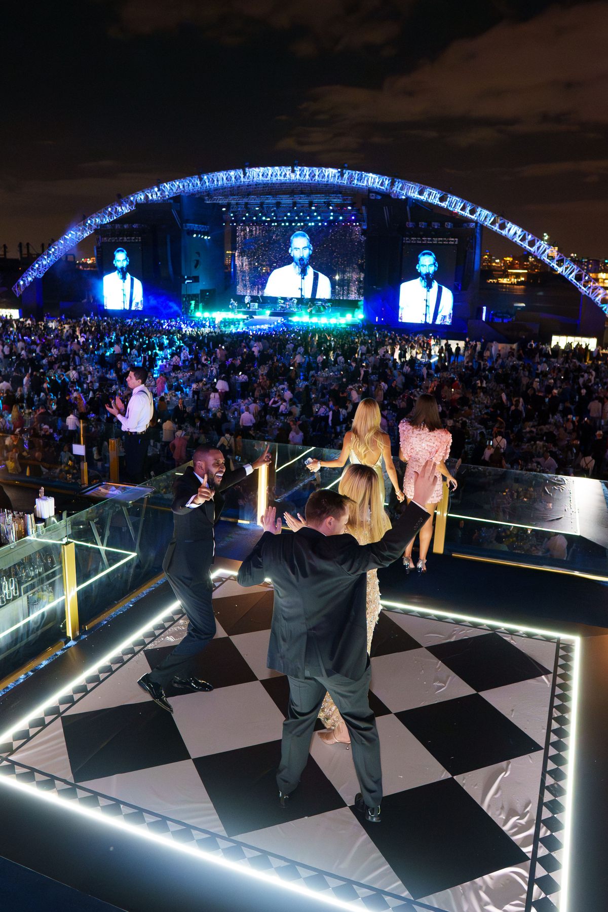 Atlantis New Year’s Eve with Maroon 5 from the Signature VIP Sky Suite — selected frame 02