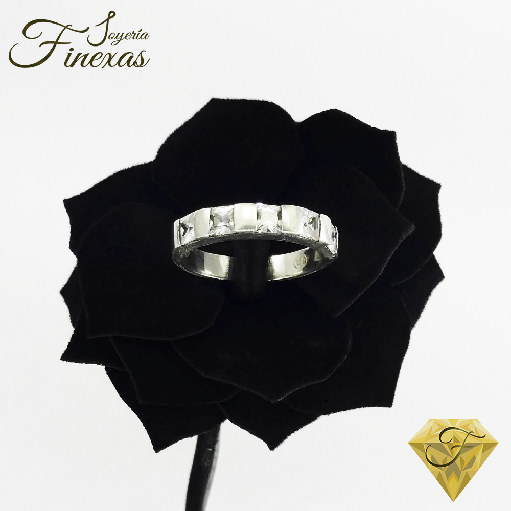 Anillo de compromiso en Plata 950 de 5 Piedras