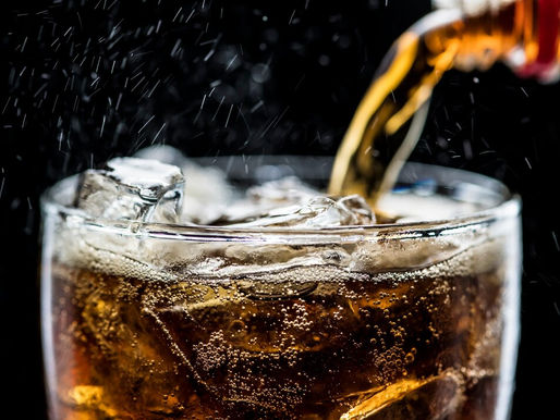 ¿Cuántos litros de agua se necesitan para hacer un litro de Coca Cola? |