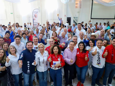 Huastecos radicados en SLP respaldan a Galindo por tener tres años más de trabajo |