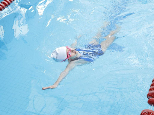 Más de 150 participantes en el Promocional de Natación Inclusivo 2025 del Gobierno de la Capital |