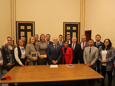 Alcalde Galindo entrega a Comisión de Hacienda Ley de Ingresos 2025: no presenta incremento en impuestos municipales |