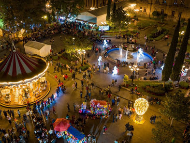 Miles de personas han disfrutado las atracciones navideñas que ofrece el Gobierno de la Capital |