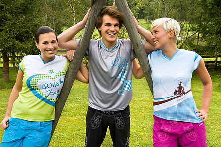 dominik-bogdanov-melvin-fine-fotograf-salzburg-wildzeit-sportswear-outdoor-bike-tracht