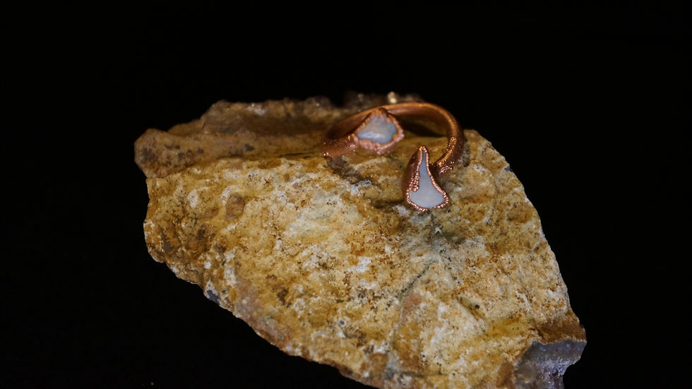 Thumbnail: Opal twist ring size 6