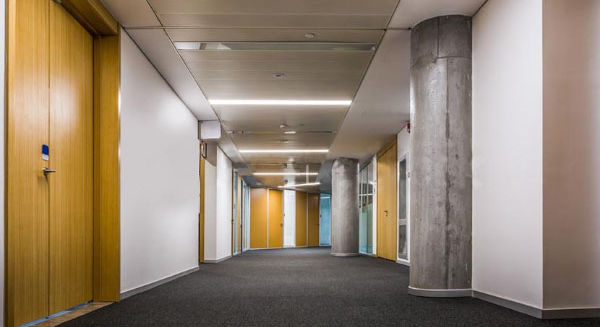 intalacion de mamparas de oficina opacas