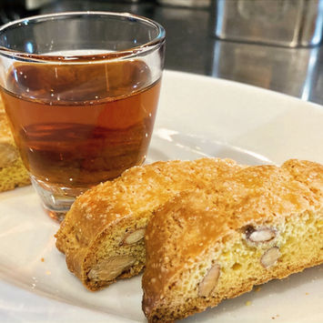 カントゥッチーニとヴィンサント（イタリアデザートワイン）（トスカーナ伝統料理・TRATTORIA DA KOJIMO)