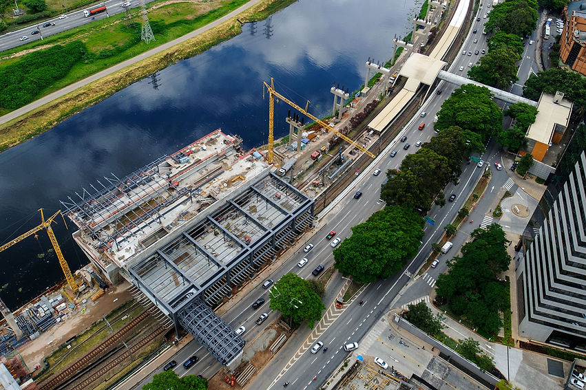 AVCB FRENTE DE OBRAS LINHA 17 OURO.jpg