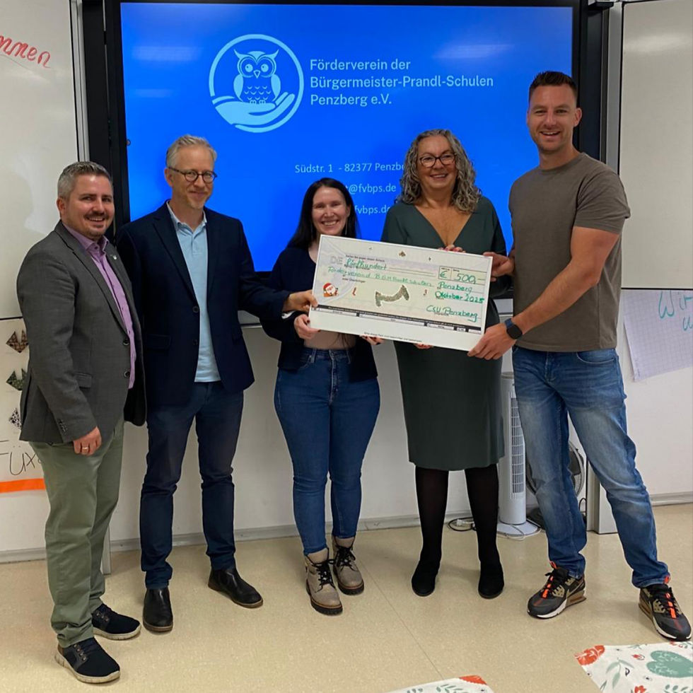 Nikolaus-Spendenübergabe an Förderverein der Bürgermeister-Prandl-Schulen Penzberg