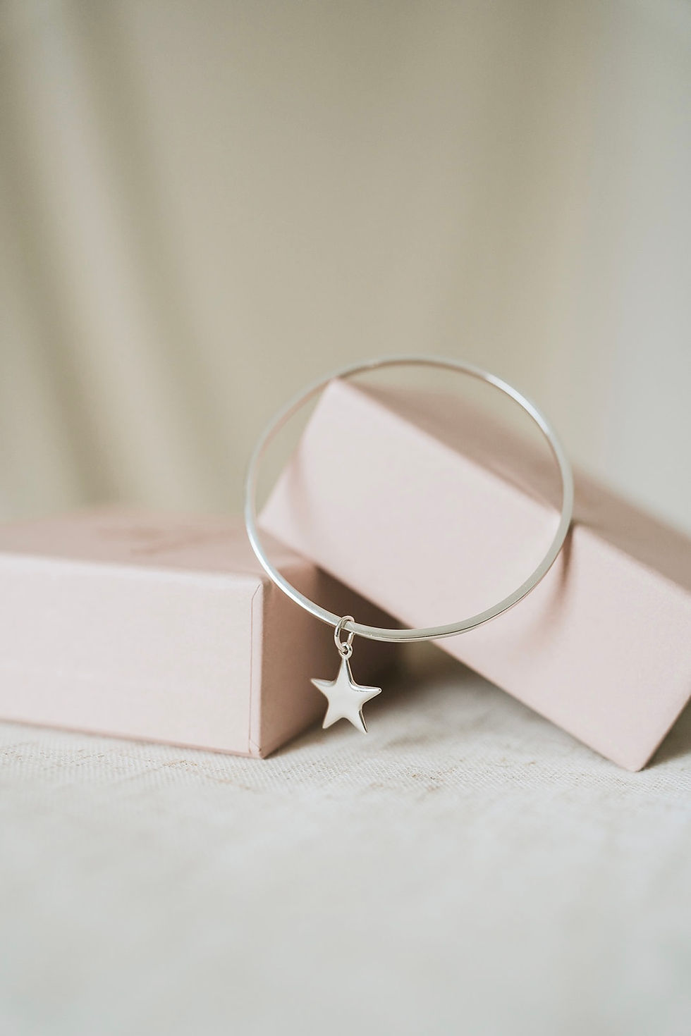 Thumbnail: Brightest Star in the Sky