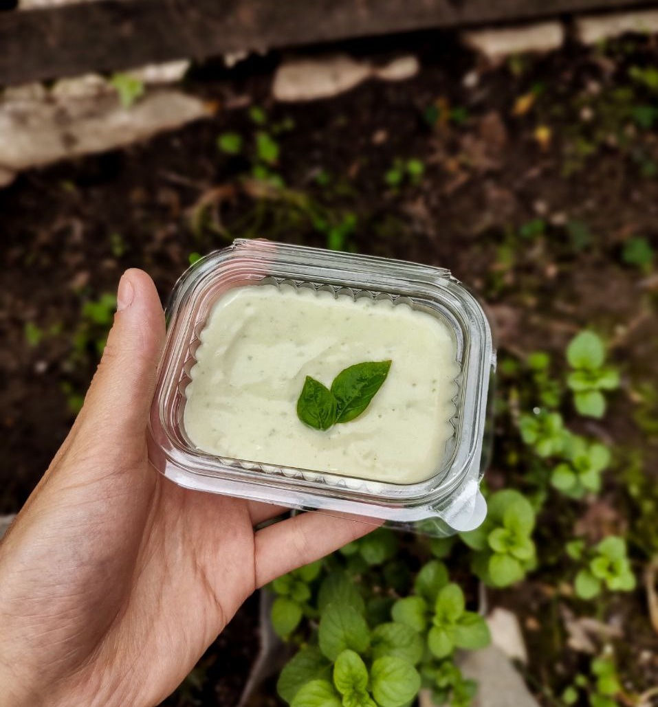 Mayonesa sin lácteos, ni huevo.