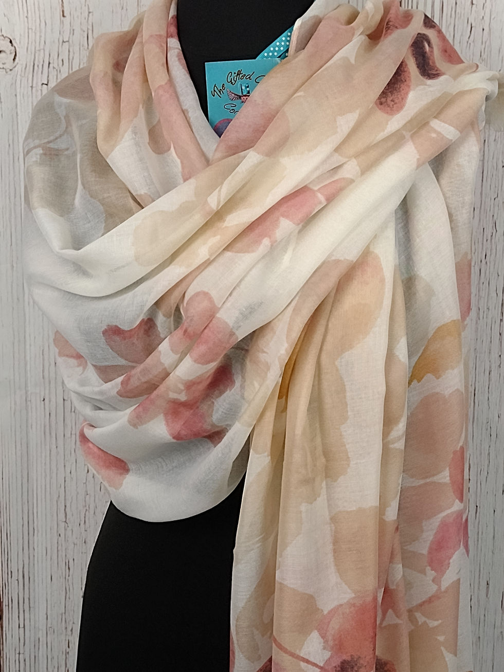 Thumbnail: WOMEN'S BLOSSOM LEAVES SCARF – CREAM GIFT WRAP /BOX