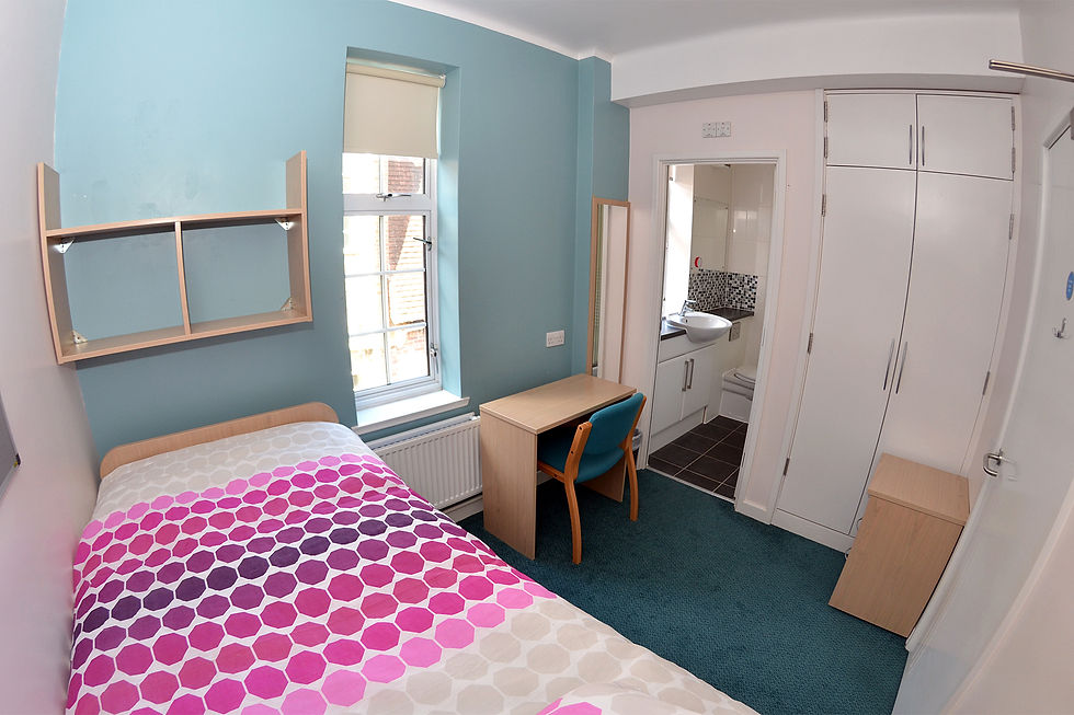 One Bed-room with en suite July 2015