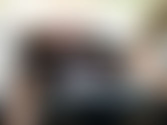 Il cellulare alla guida: più studi e più lo usi!